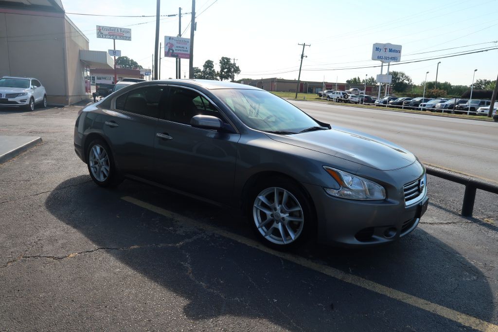 2014 Nissan Maxima Image 2