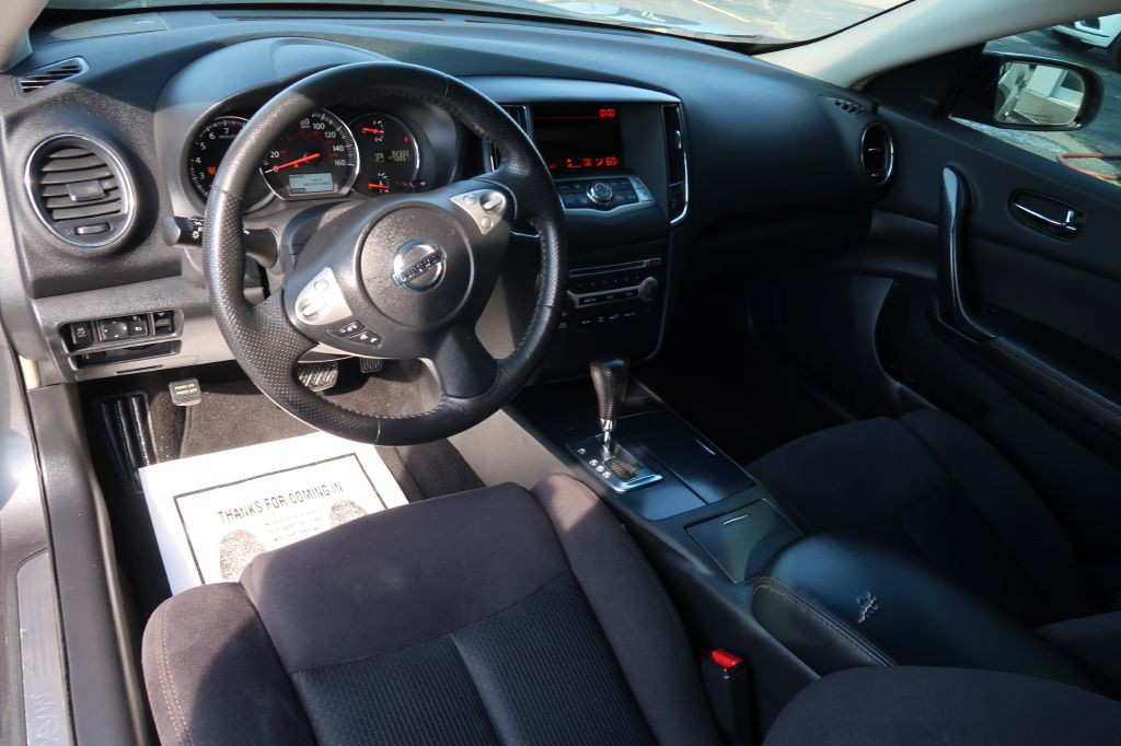 2014 Nissan Maxima Image 6