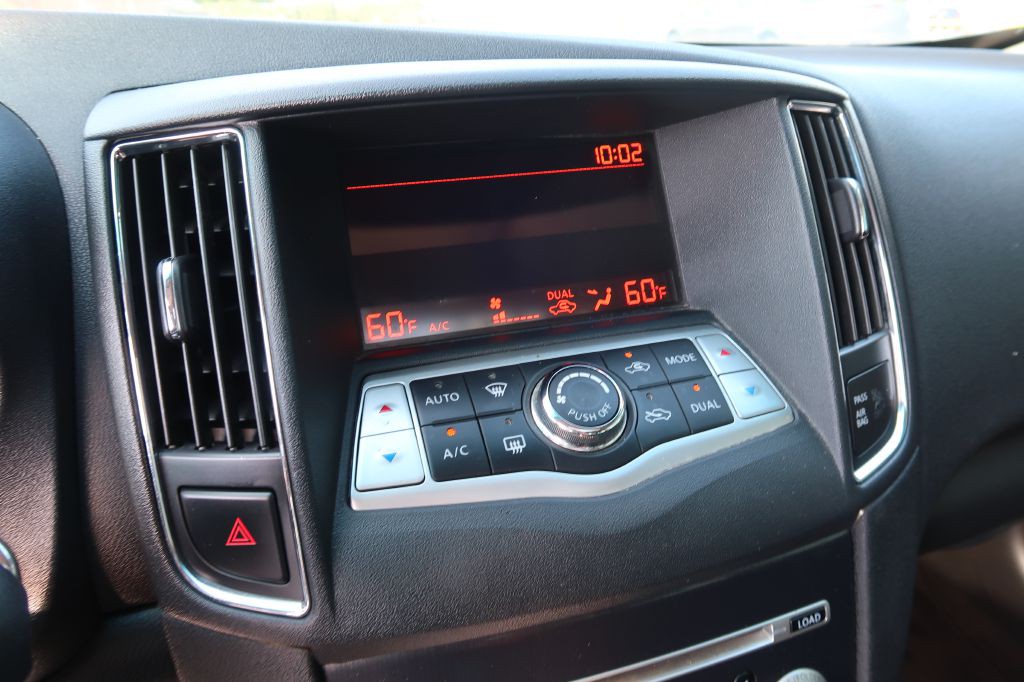 2014 Nissan Maxima Image 14