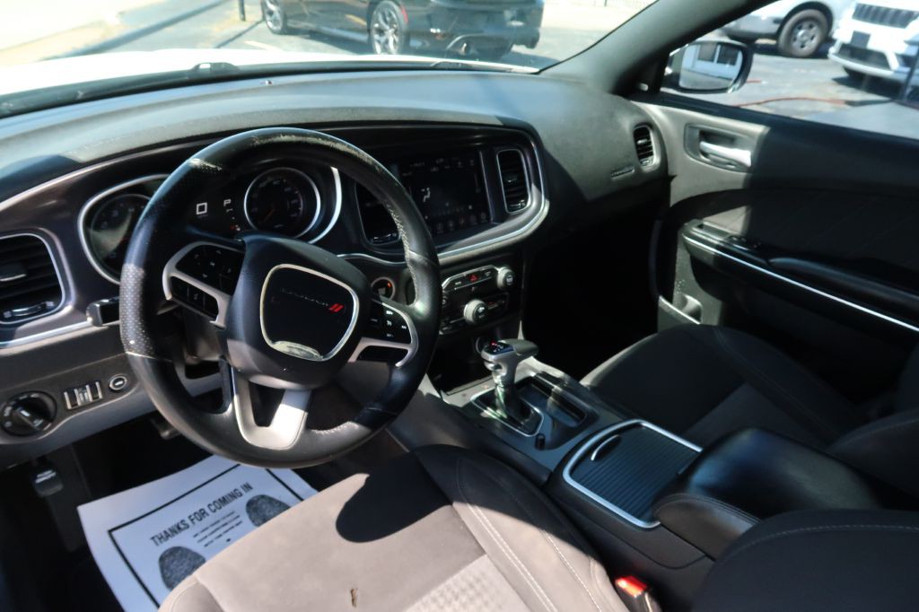 2017 Dodge Charger Image 5