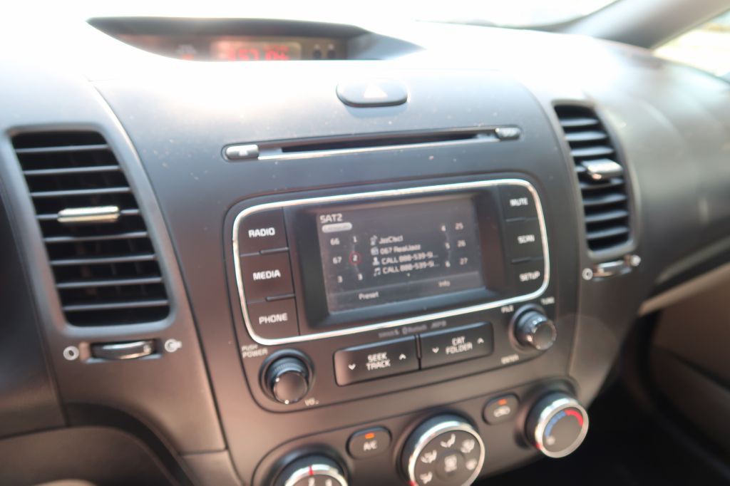 2016 Kia Forte Image 15