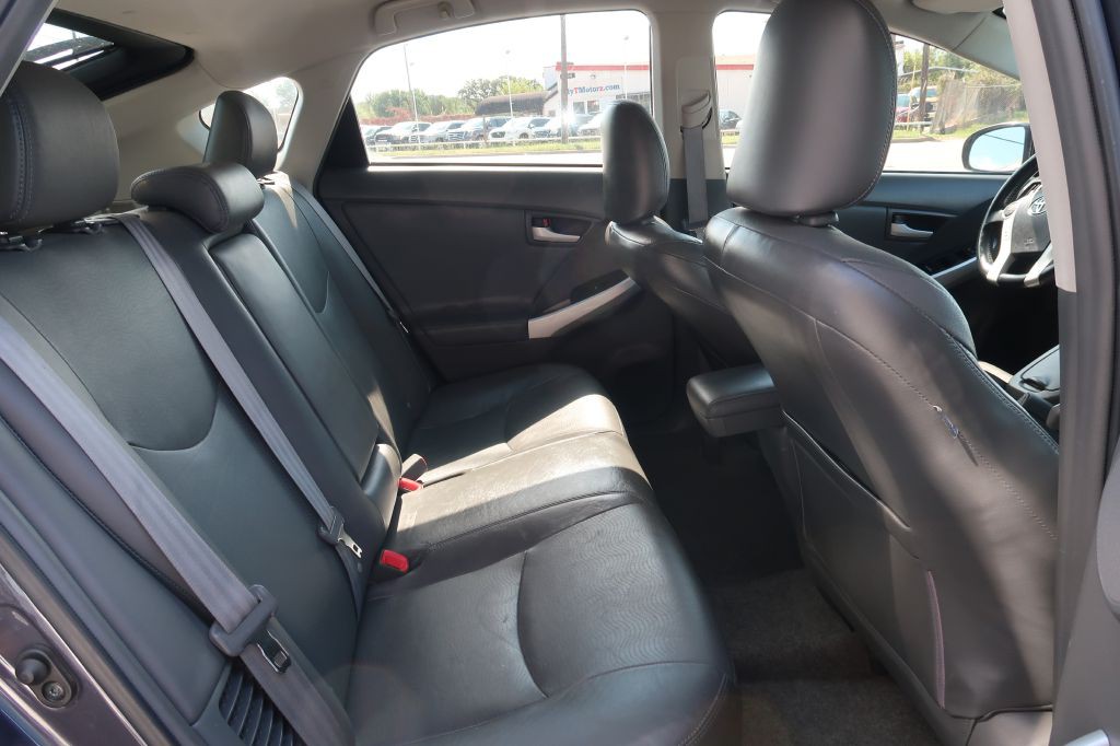 2010 Toyota Prius Image 8