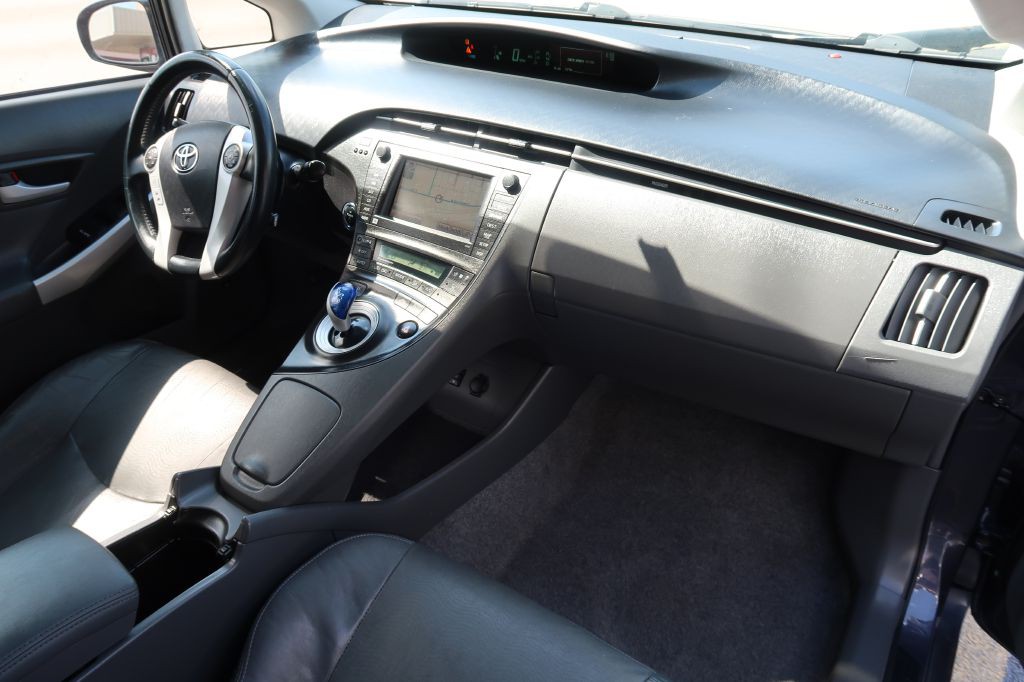 2010 Toyota Prius Image 10