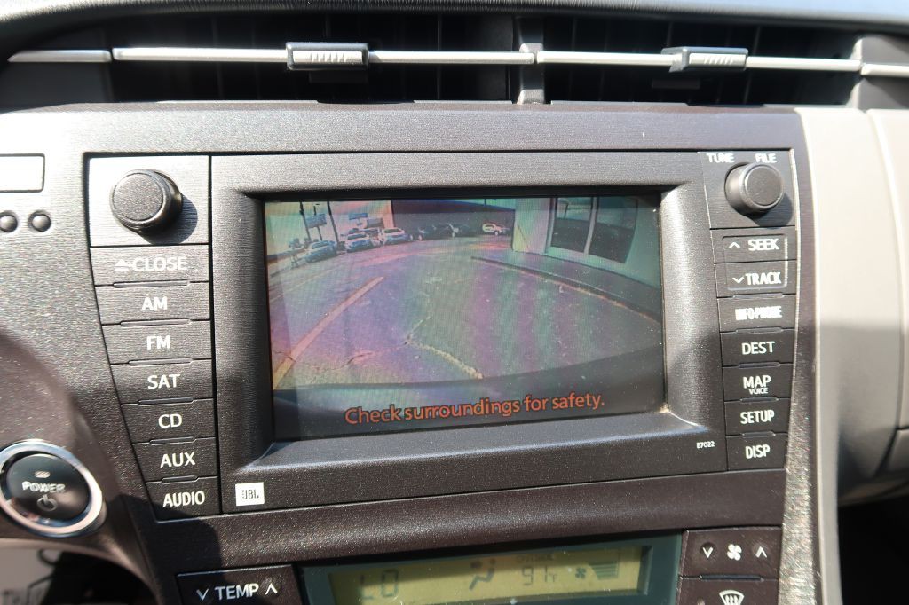 2010 Toyota Prius Image 13