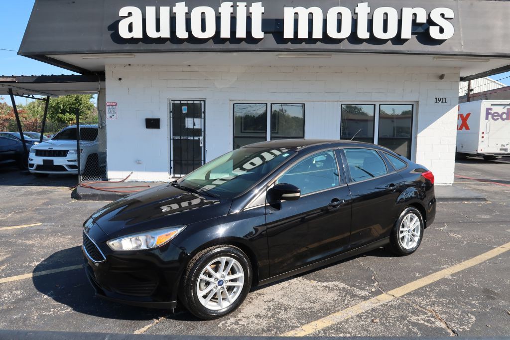 2017 Ford Focus Image 1