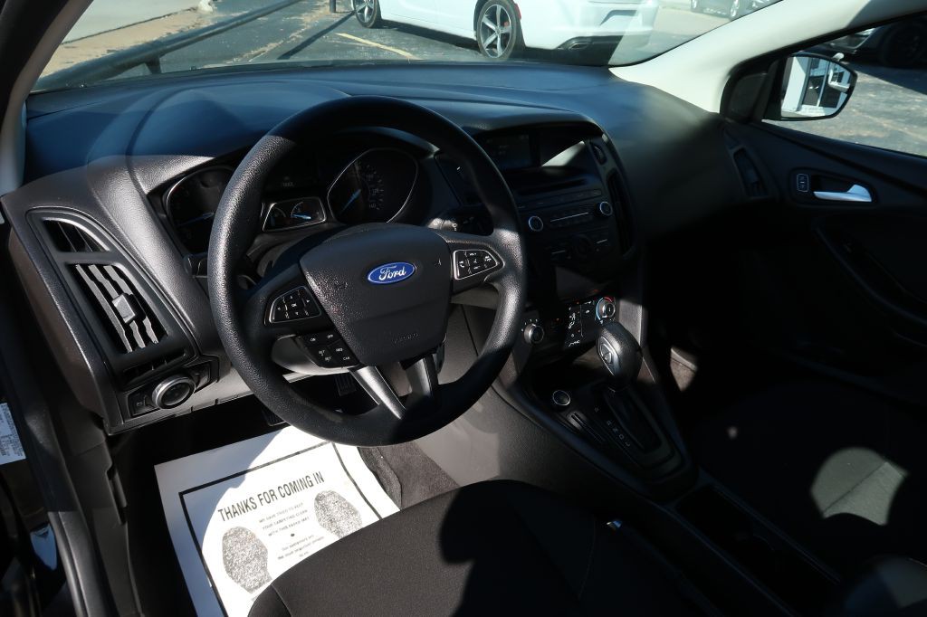 2017 Ford Focus Image 6
