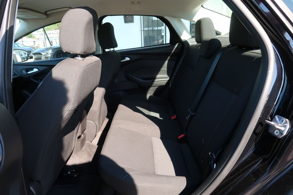 2017 Ford Focus Image 7