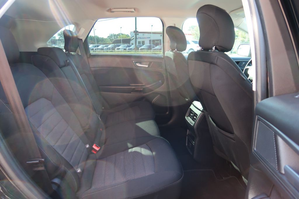2018 Ford Edge Image 8