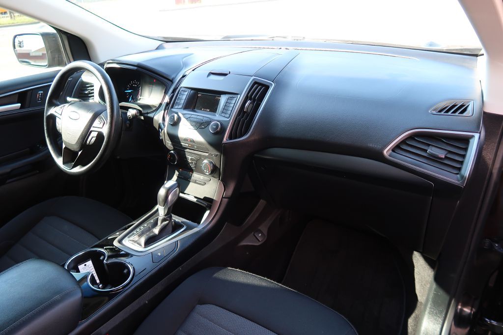 2018 Ford Edge Image 10