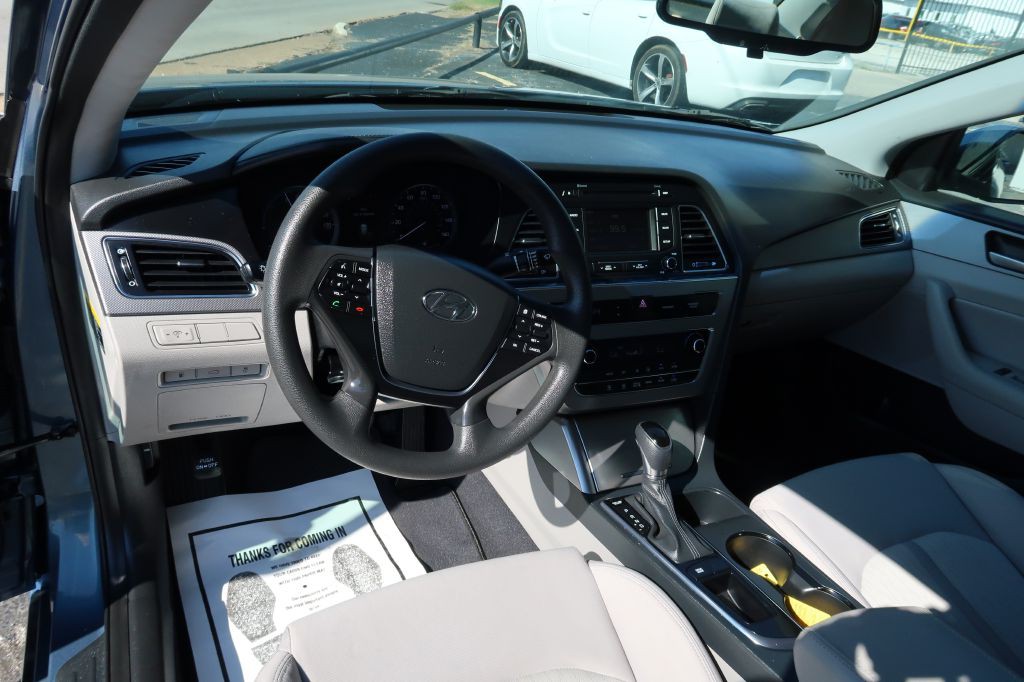 2016 Hyundai Sonata Image 6