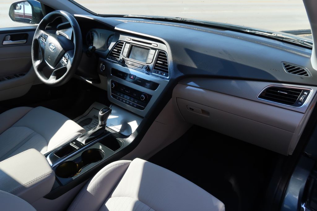 2016 Hyundai Sonata Image 10