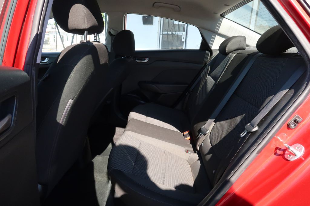 2018 Hyundai Accent Image 7