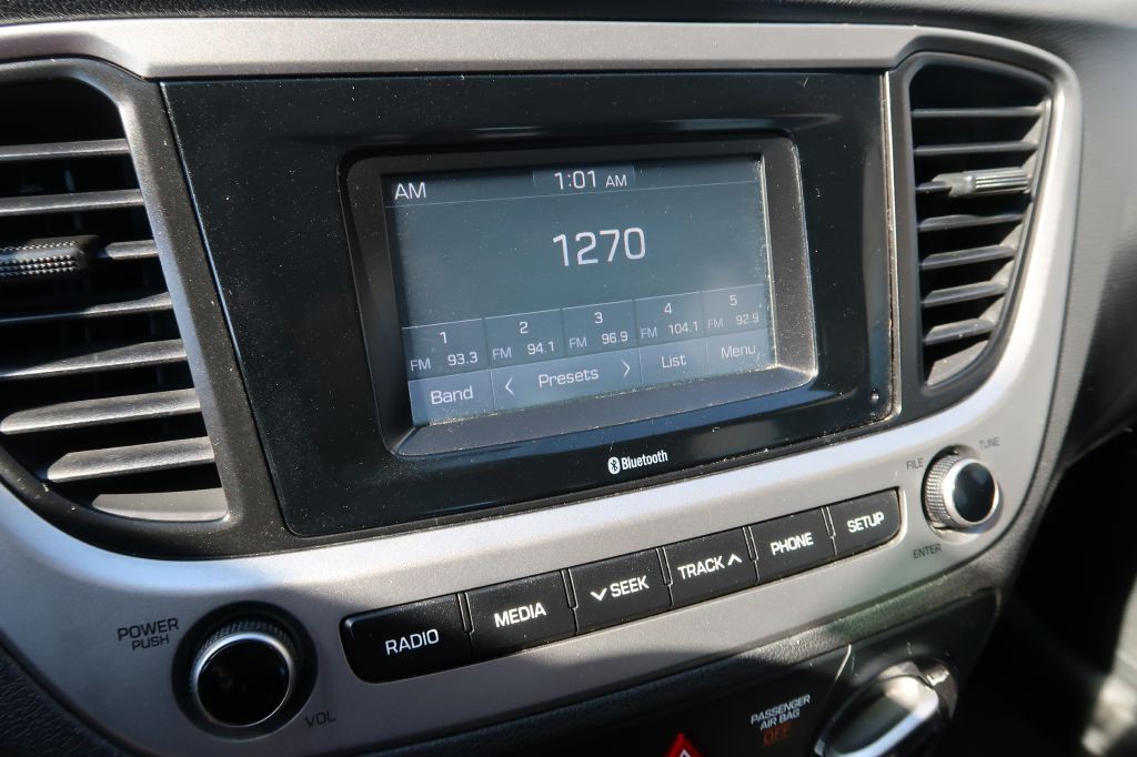 2018 Hyundai Accent Image 13