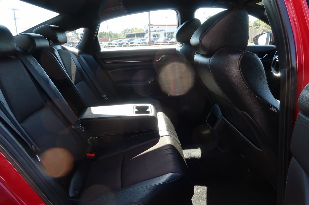 2020 Honda Accord Image 8