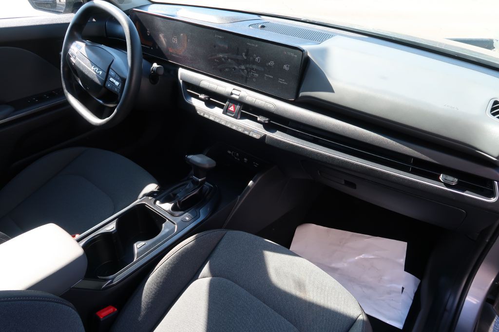 2025 Kia K4 Image 11