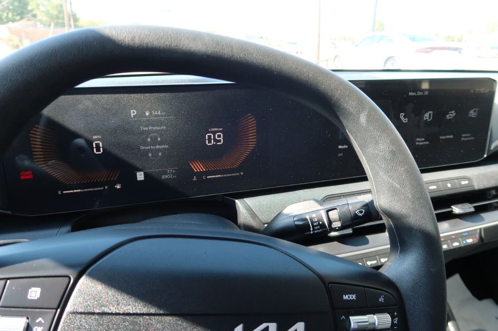 2025 Kia K4 Image 14