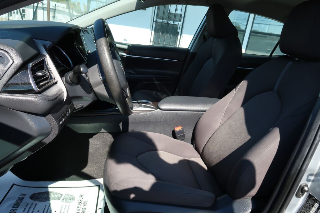 2023 Toyota Camry Image 6