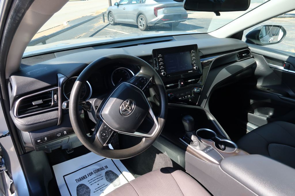 2023 Toyota Camry Image 7