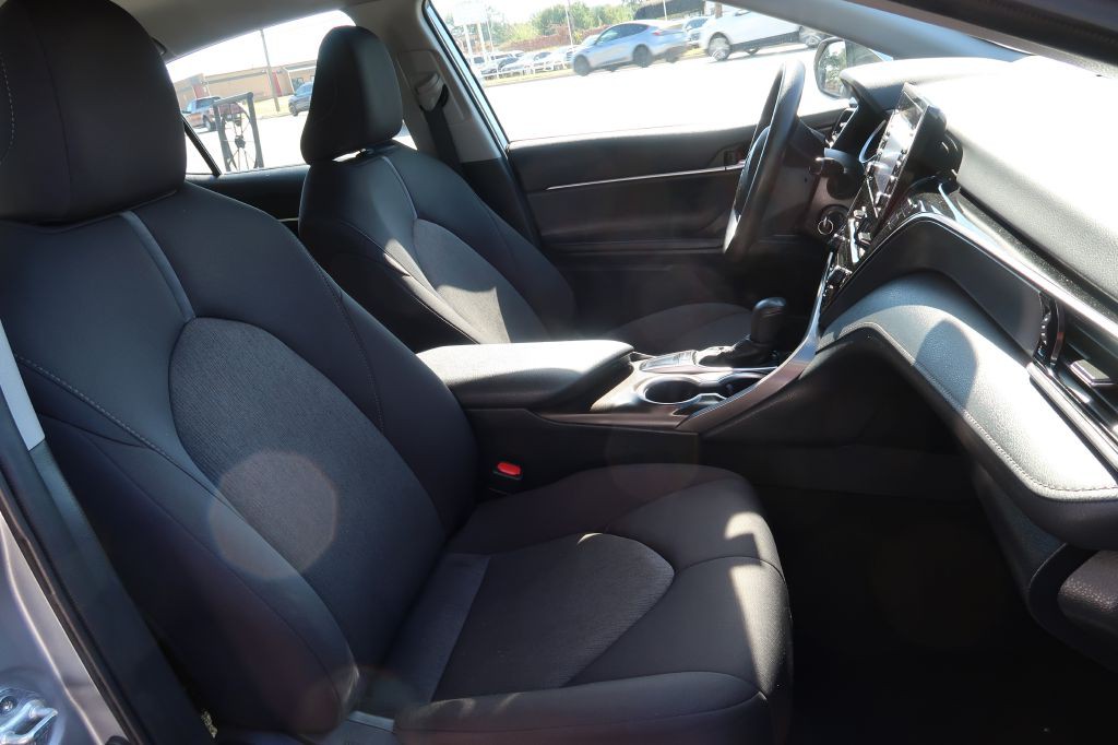 2023 Toyota Camry Image 10