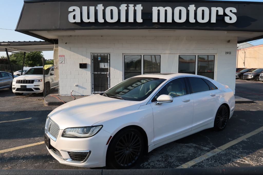 2017 Lincoln MKZ Image 1