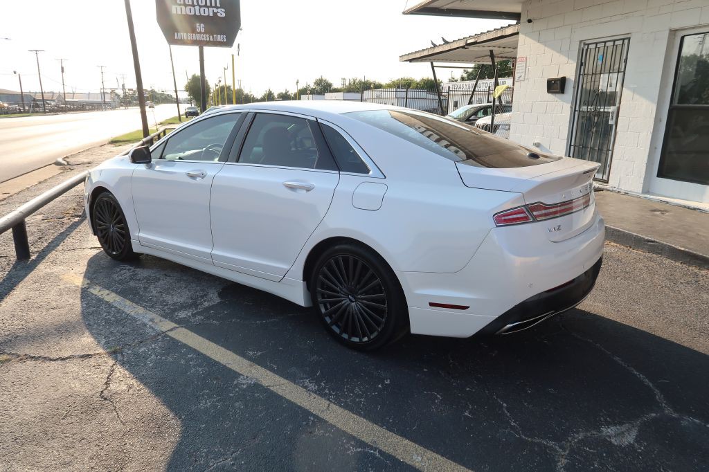 2017 Lincoln MKZ Image 5
