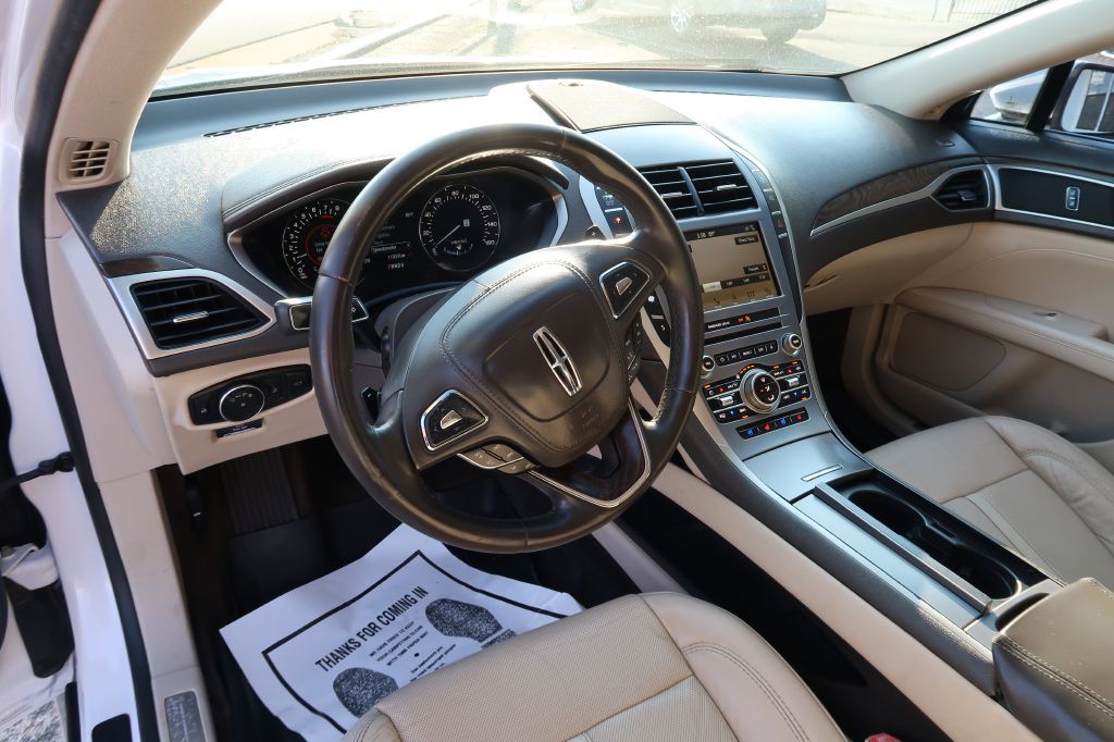 2017 Lincoln MKZ Image 7