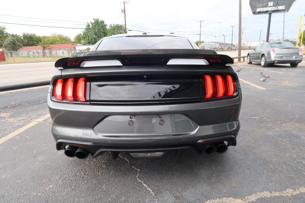 2019 Ford Mustang Image 4