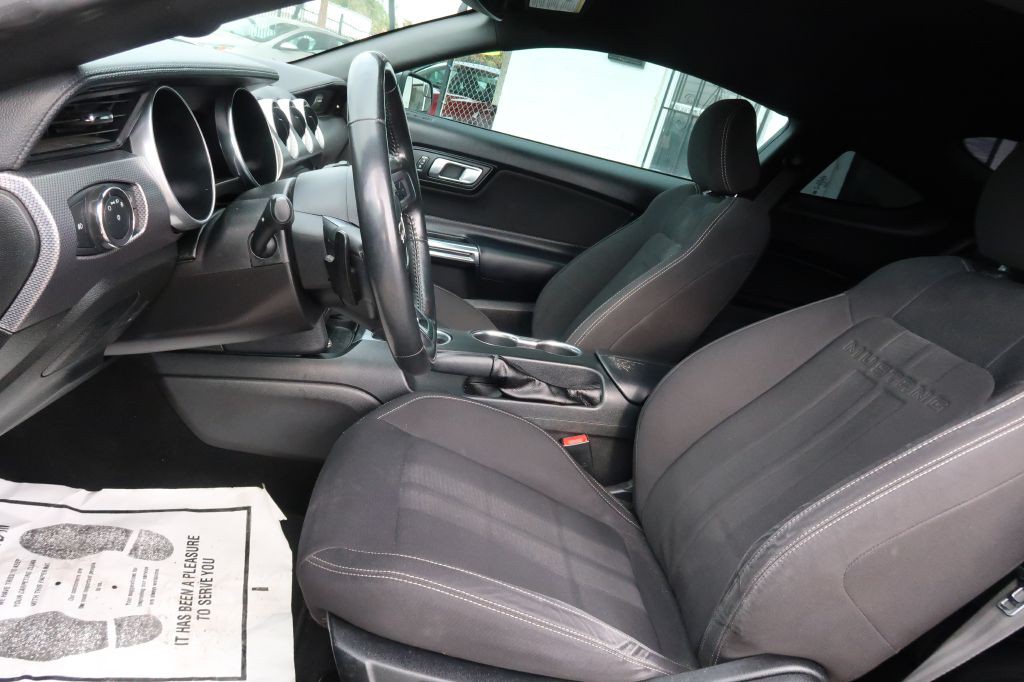 2019 Ford Mustang Image 7