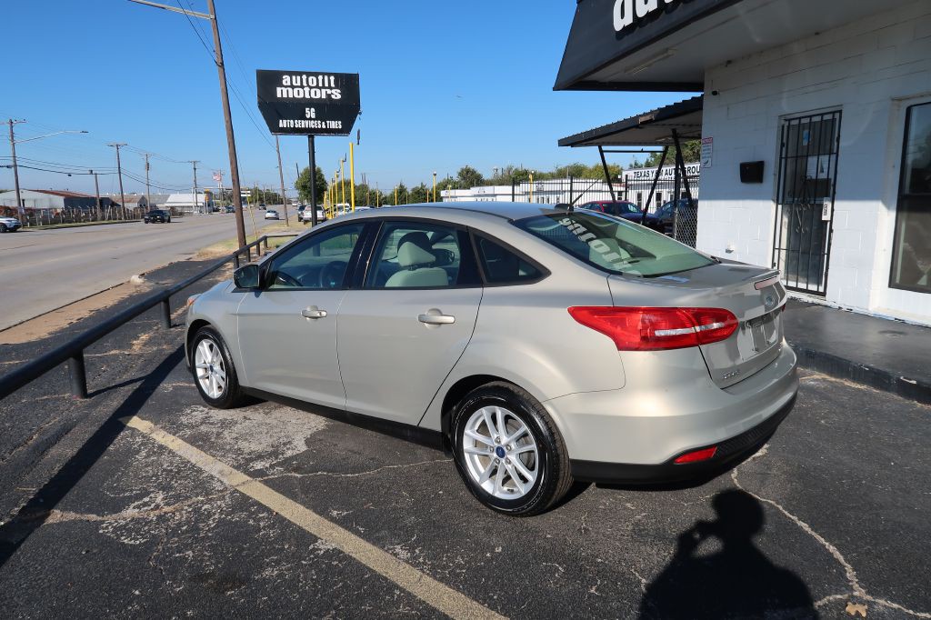 2015 Ford Focus Image 4