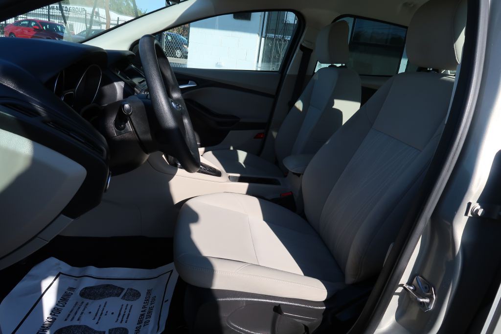 2015 Ford Focus Image 5