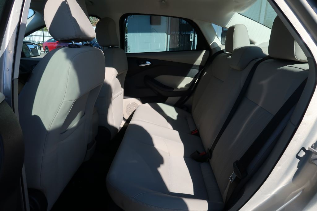 2015 Ford Focus Image 7