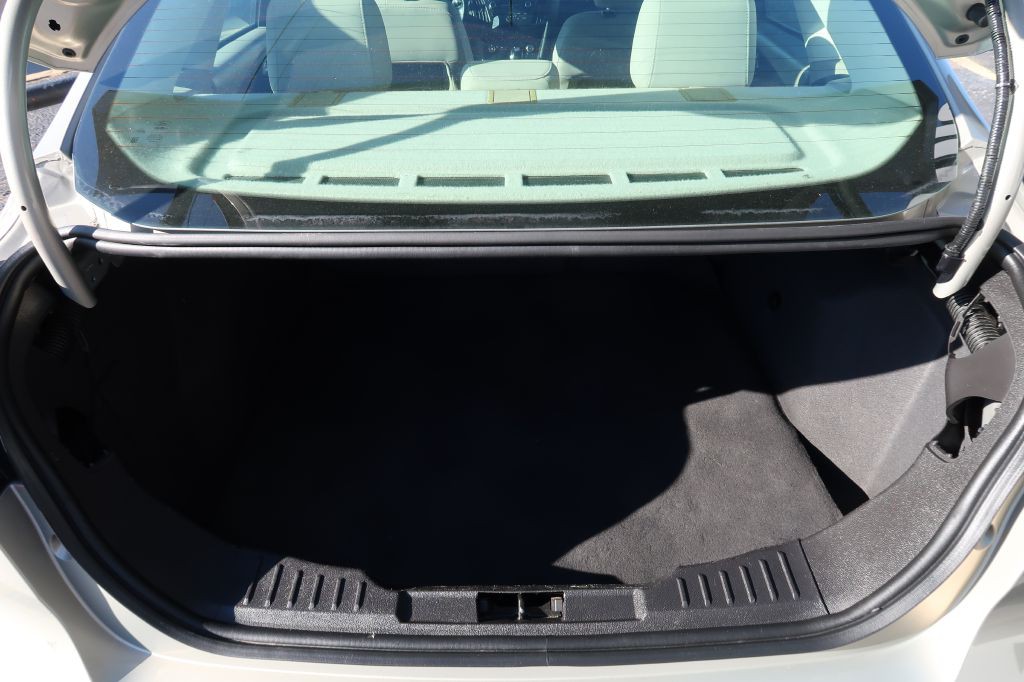 2015 Ford Focus Image 12