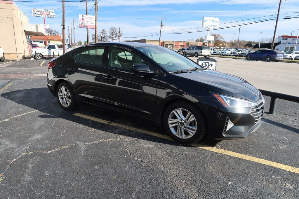 2020 Hyundai Elantra Image 2