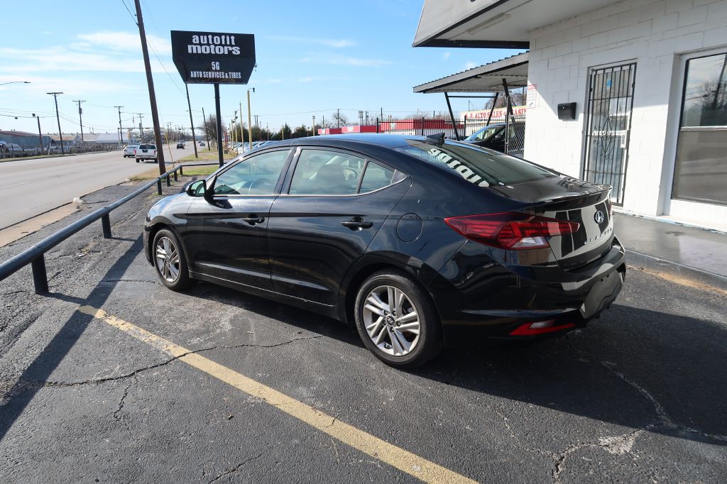 2020 Hyundai Elantra Image 4