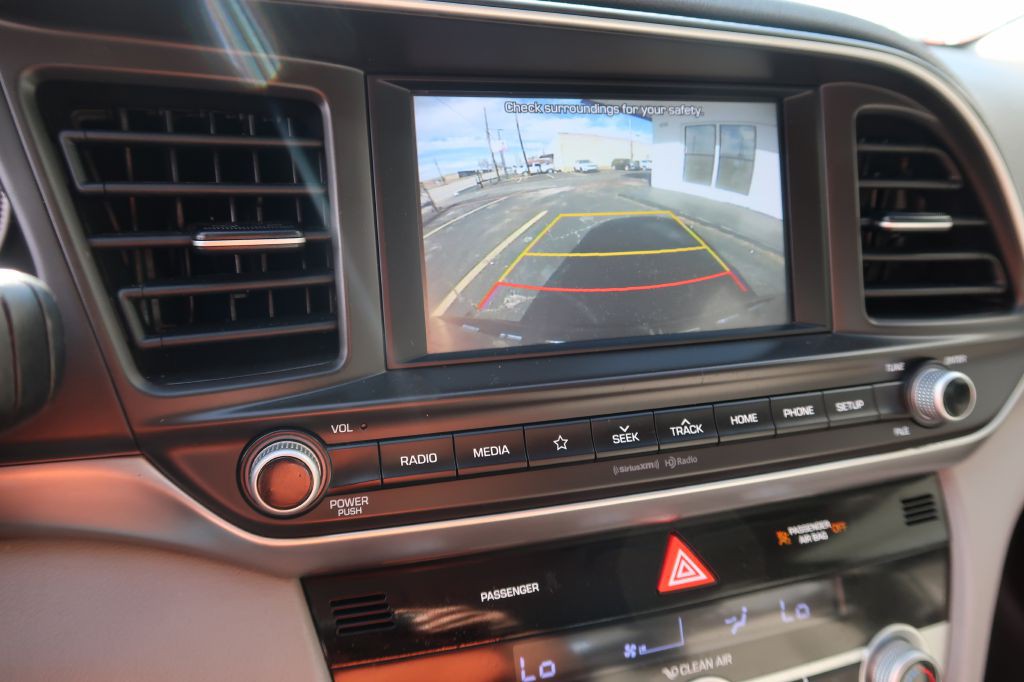 2020 Hyundai Elantra Image 13