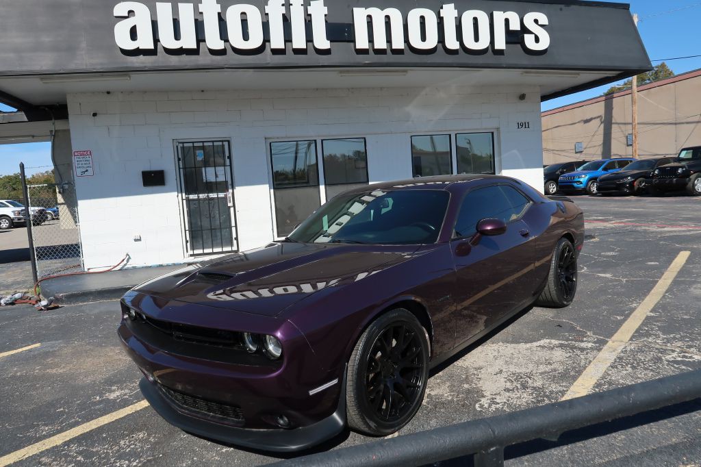 2021 Dodge Challenger Image 2