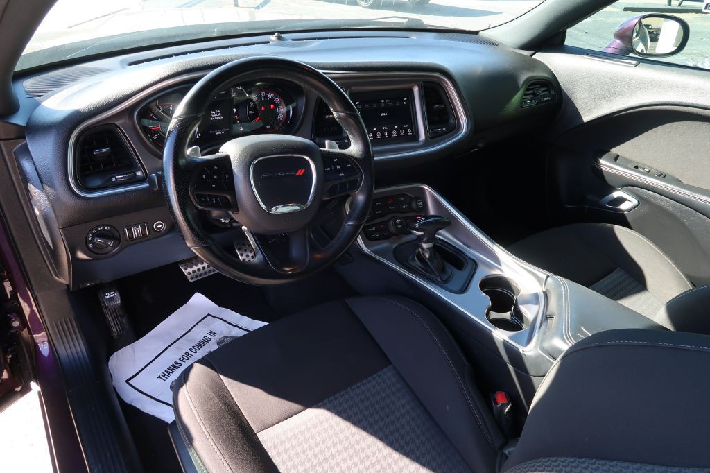 2021 Dodge Challenger Image 7