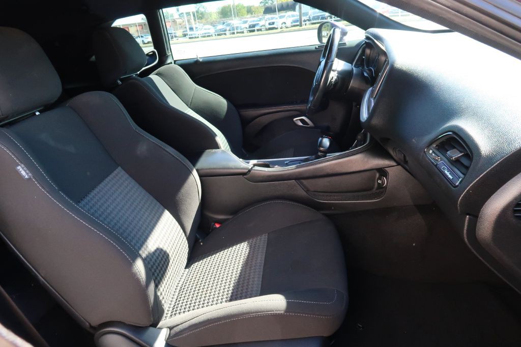 2021 Dodge Challenger Image 8