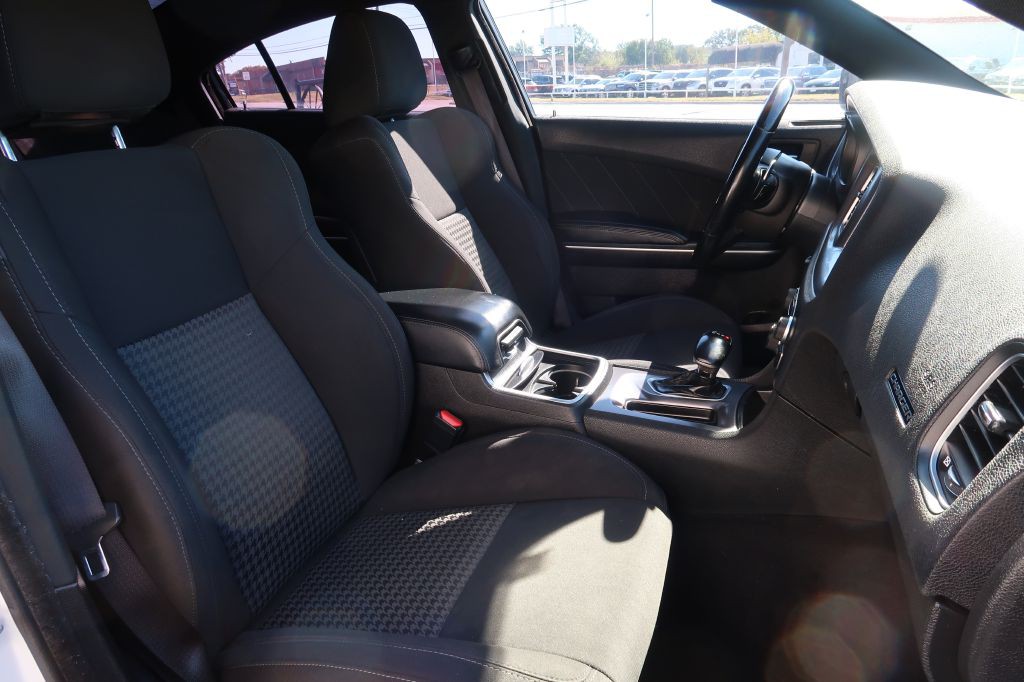 2022 Dodge Charger Image 10