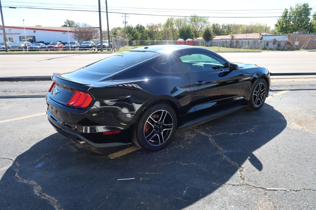 2018 Ford Mustang Image 4