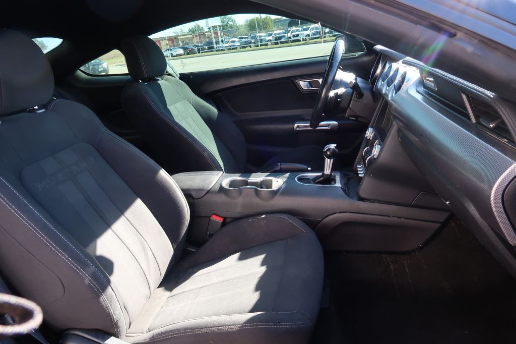 2018 Ford Mustang Image 8