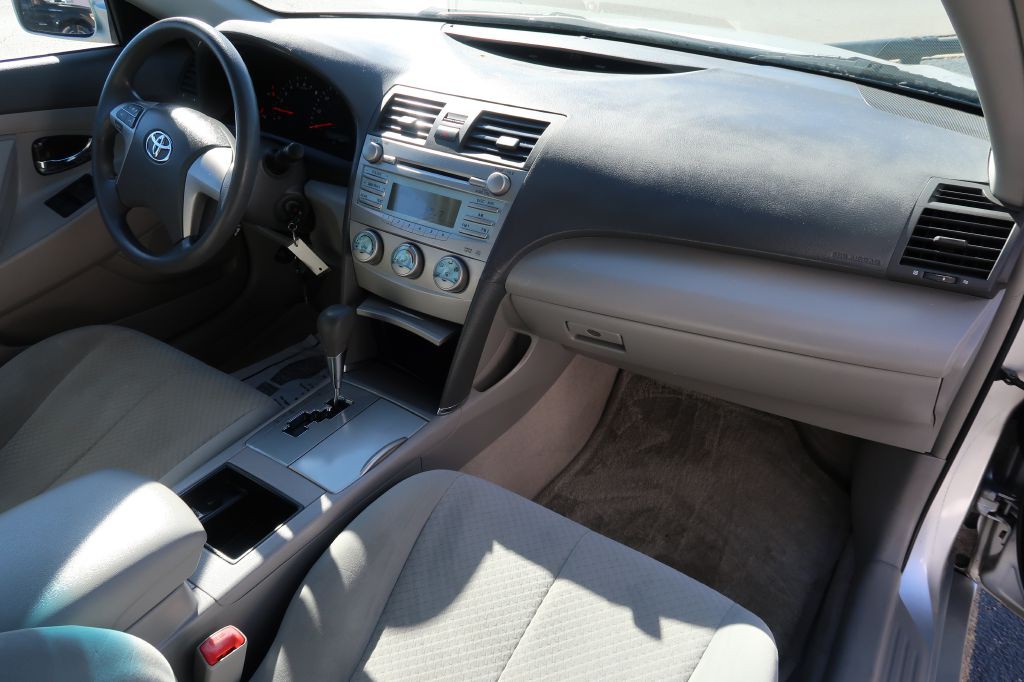 2009 Toyota Camry Image 11