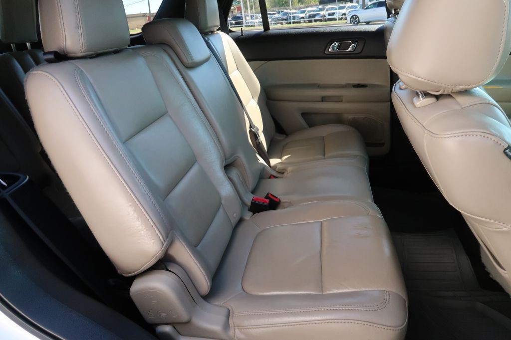 2013 Ford Explorer Image 8