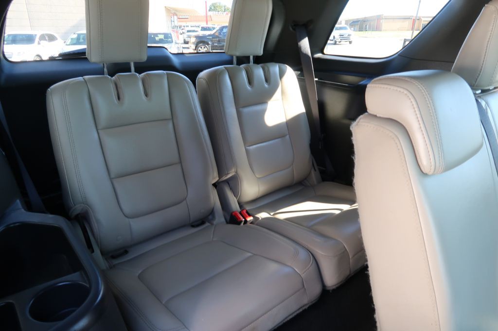 2013 Ford Explorer Image 9