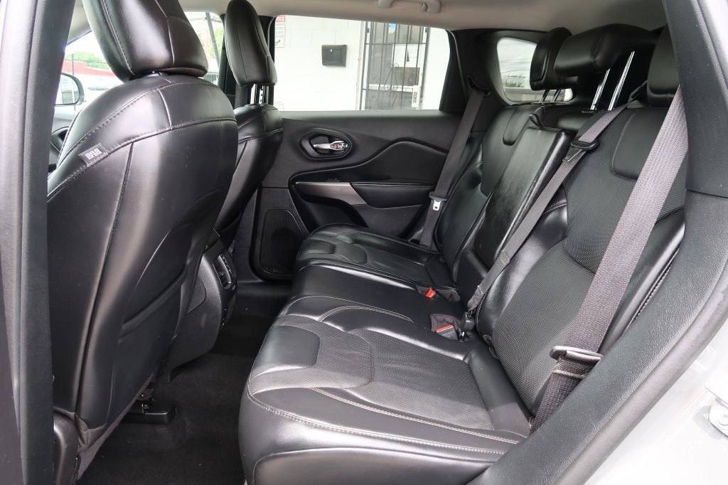 2020 Jeep Cherokee Image 6