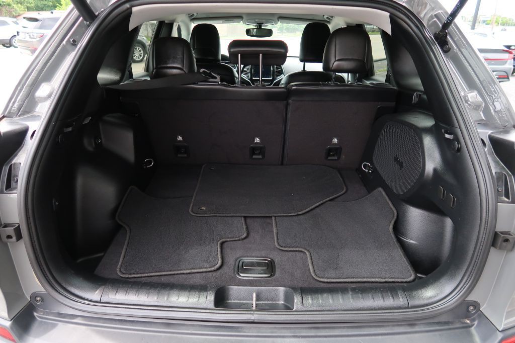 2020 Jeep Cherokee Image 10