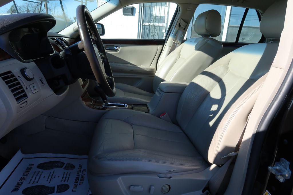 2007 Cadillac DTS Image 6