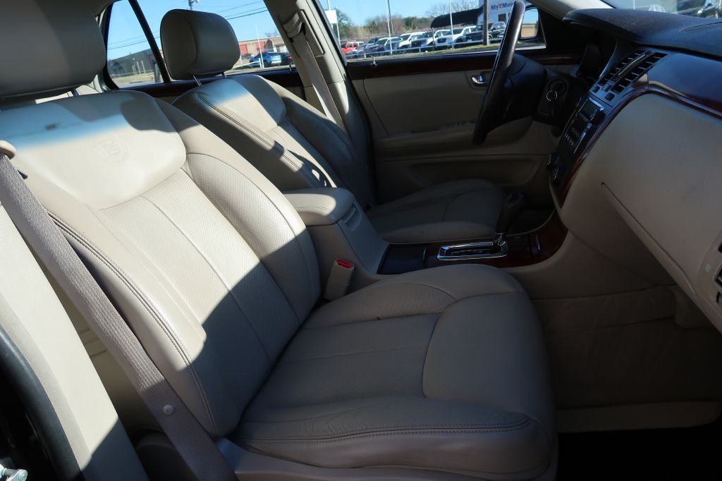 2007 Cadillac DTS Image 9