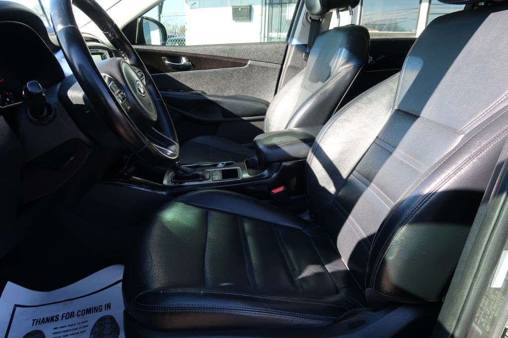 2016 Kia Sorento Image 6