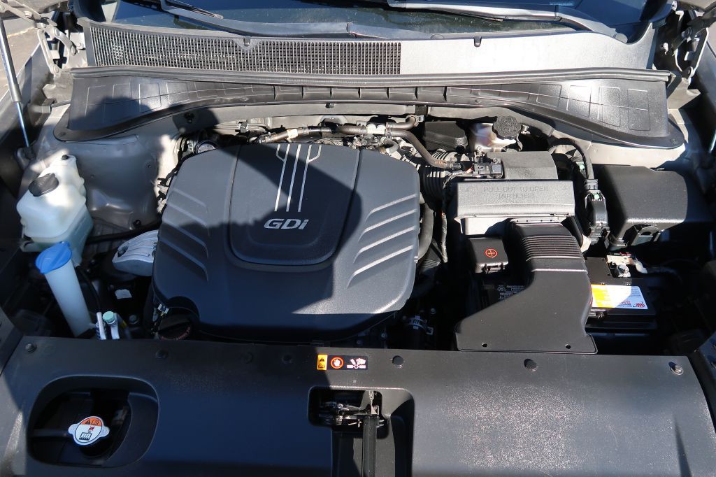 2016 Kia Sorento Image 13